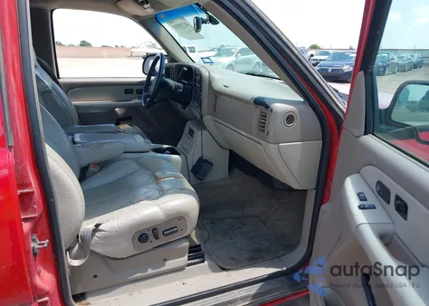 2001 Chevrolet Suburban 1500 Lt z USA, uszkodzony, nr VIN 3GNFK16T11G169489